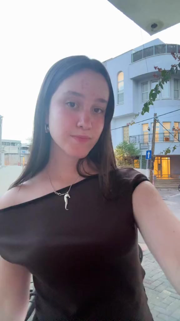 @רוני