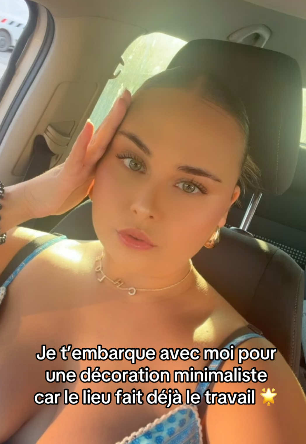 @chloesabiron