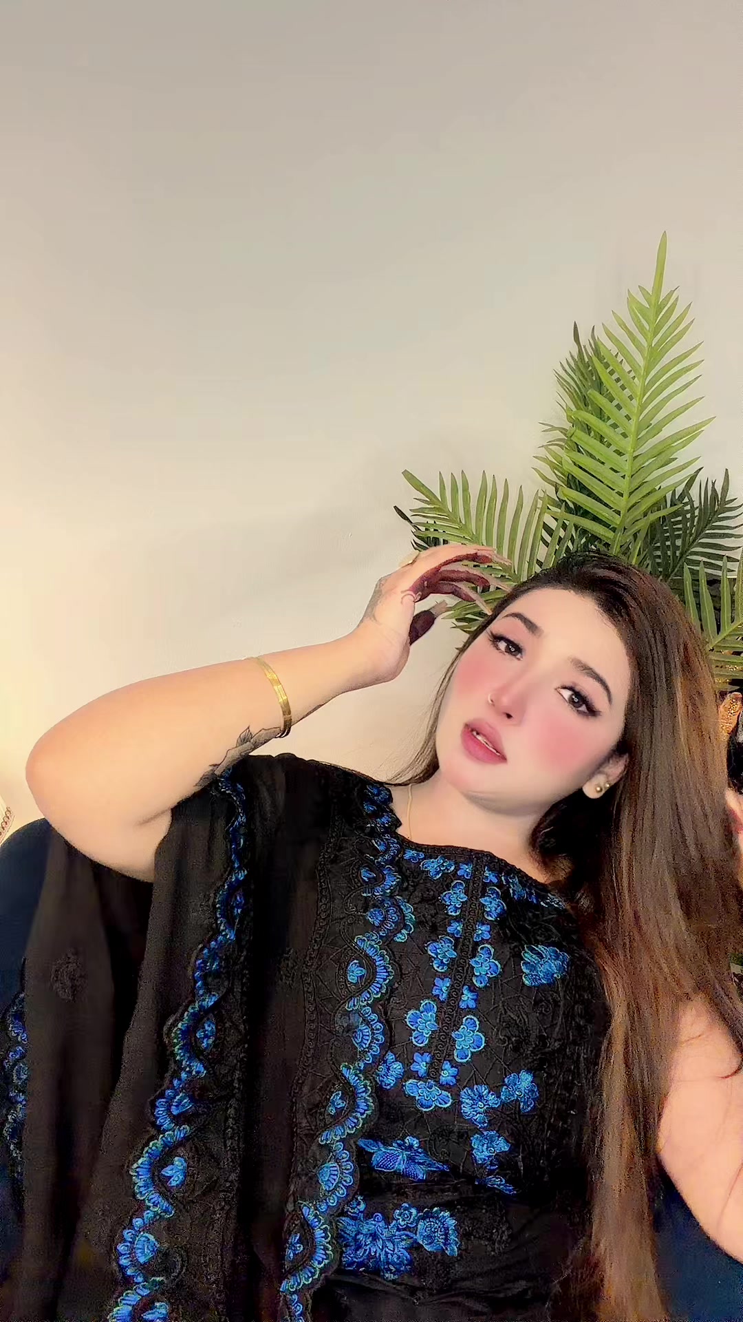 @Ash khan👑