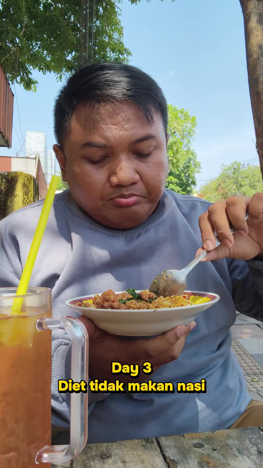 @Sebut saja R