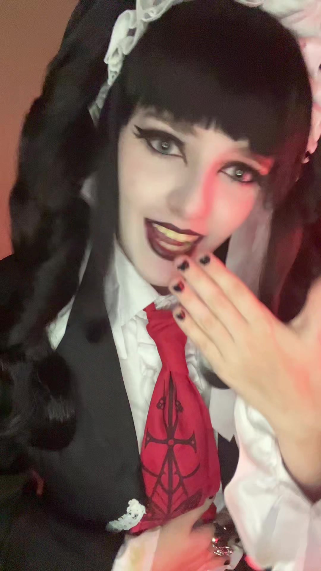 @Elise🧟&zwj;♀️