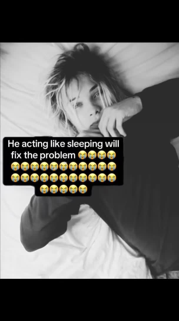@petitetwinkfemboyfeeeetpics