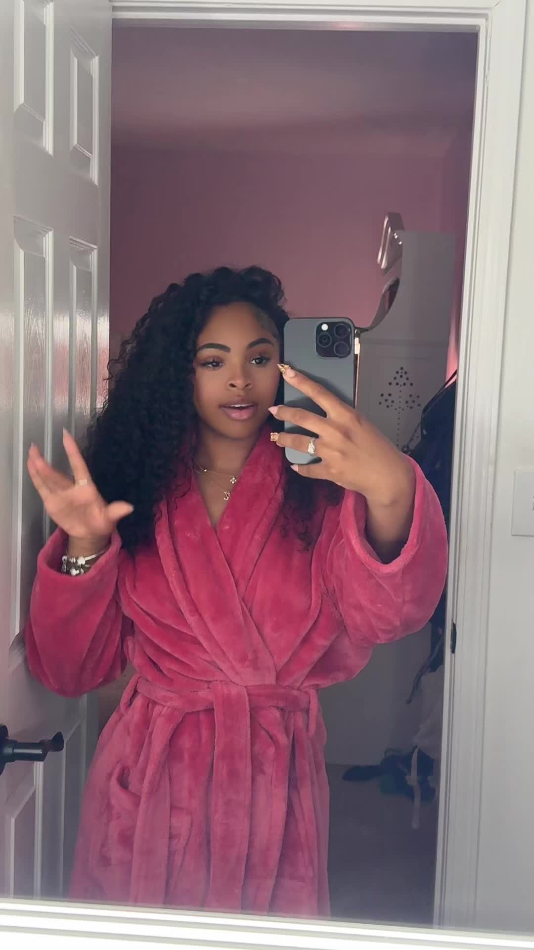@ilovevintagechanelly