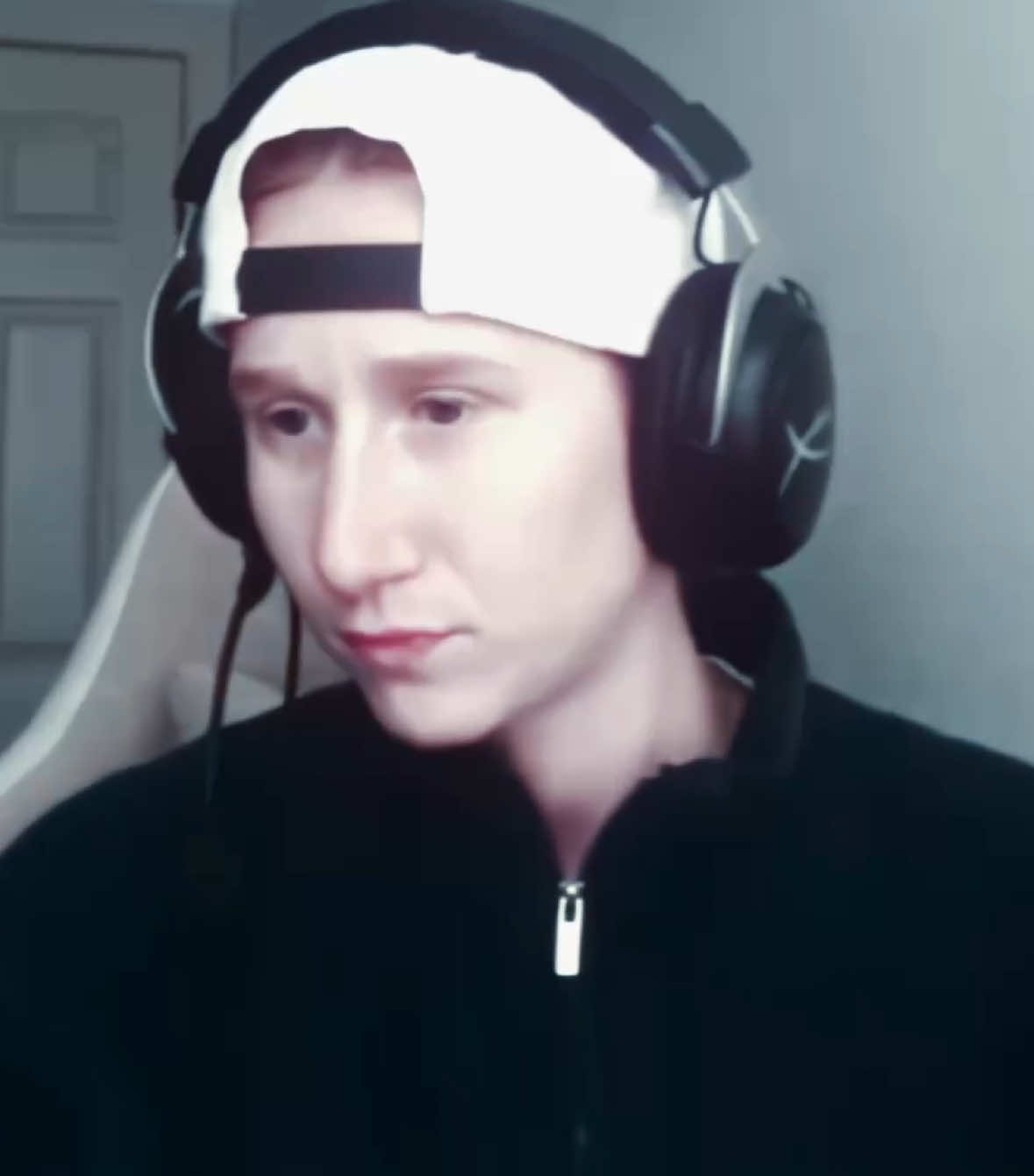 @Leona🗯️