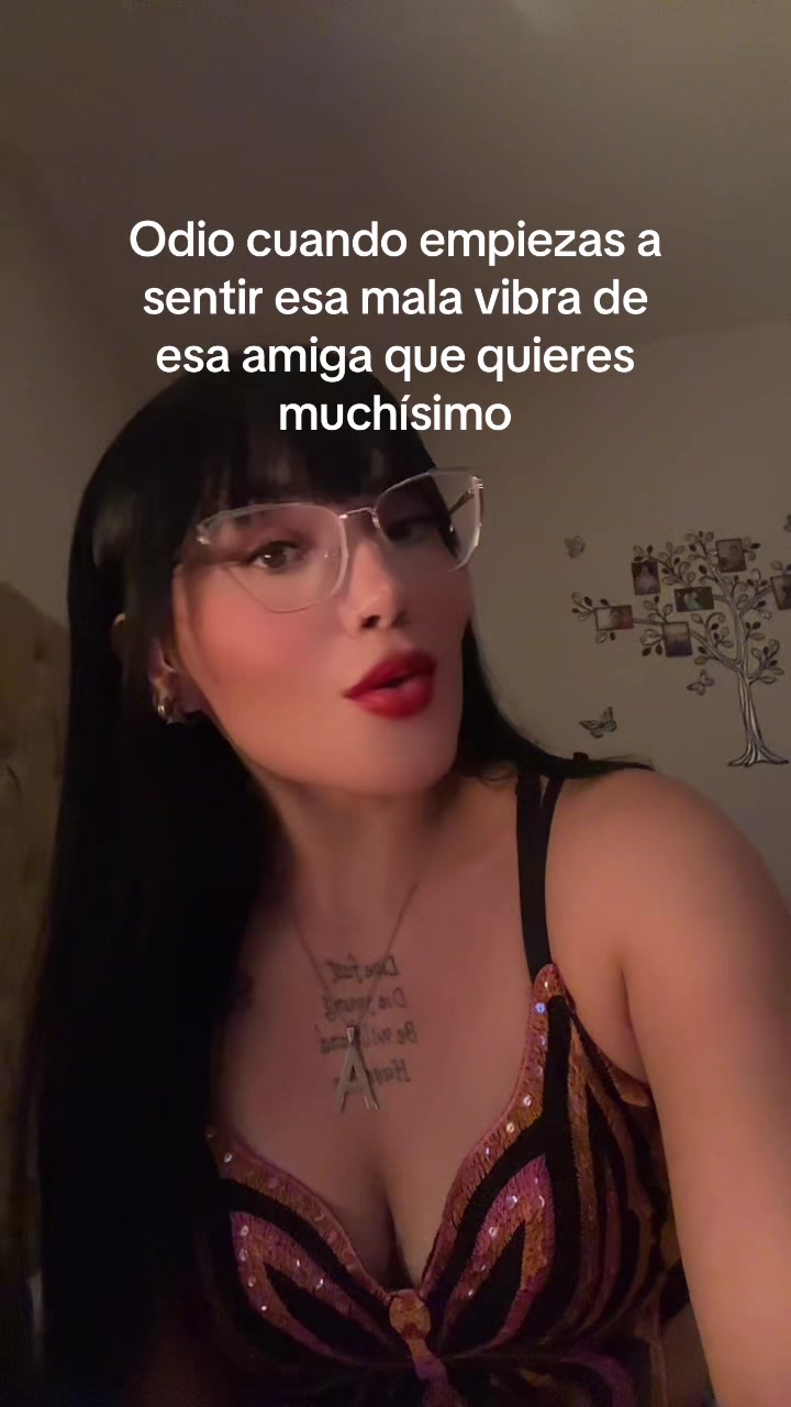 @Anna García