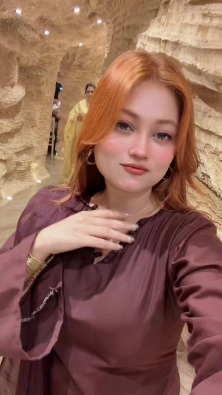 @ZARA✨🖤