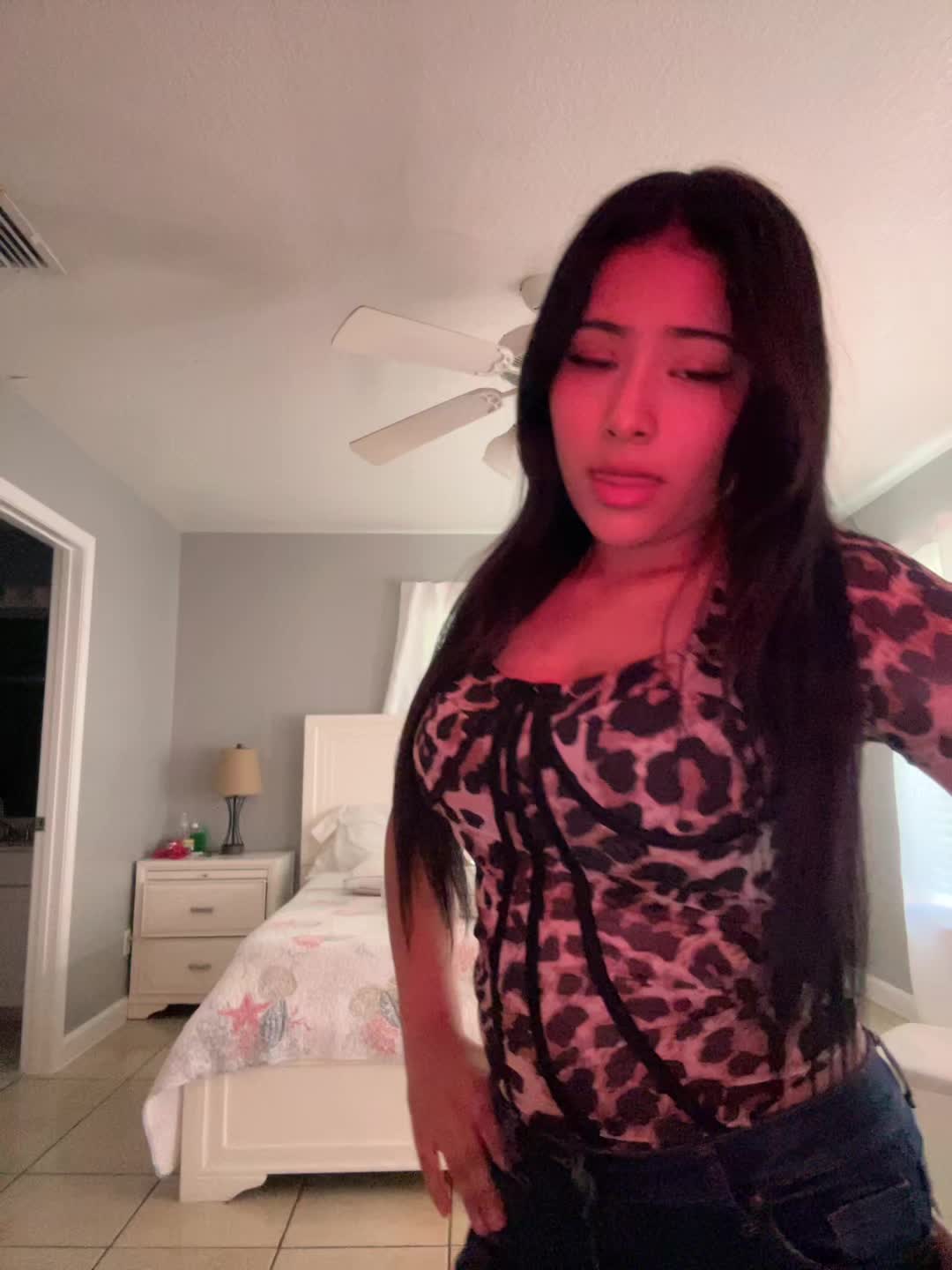 @𝒮ℋ𝒜ℛ𝒜𝒴🍬