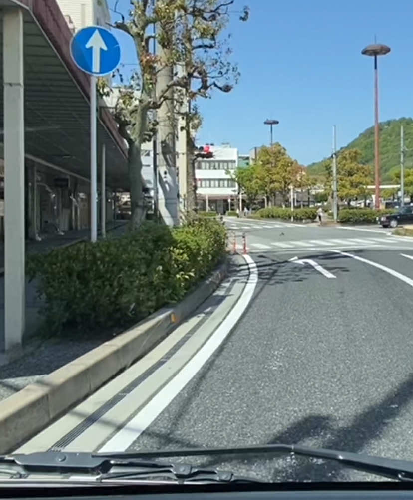 @ども、「教習所で働くおっさん」ですっ👤