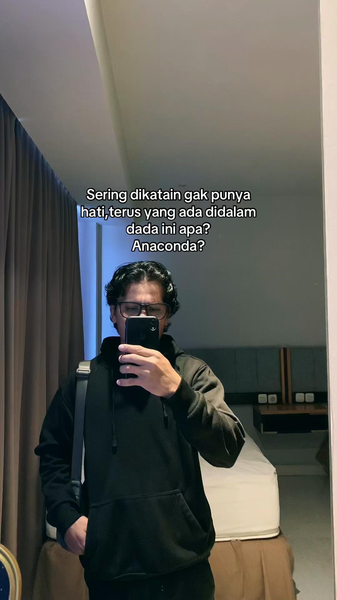 @🐼