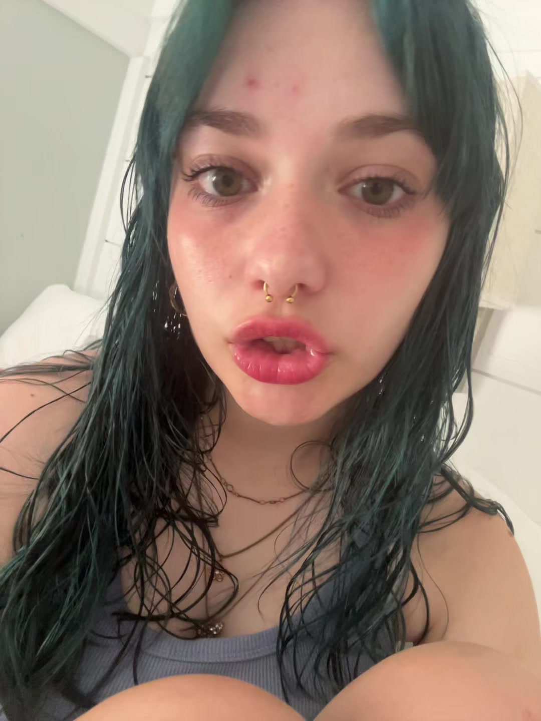 @🦄
