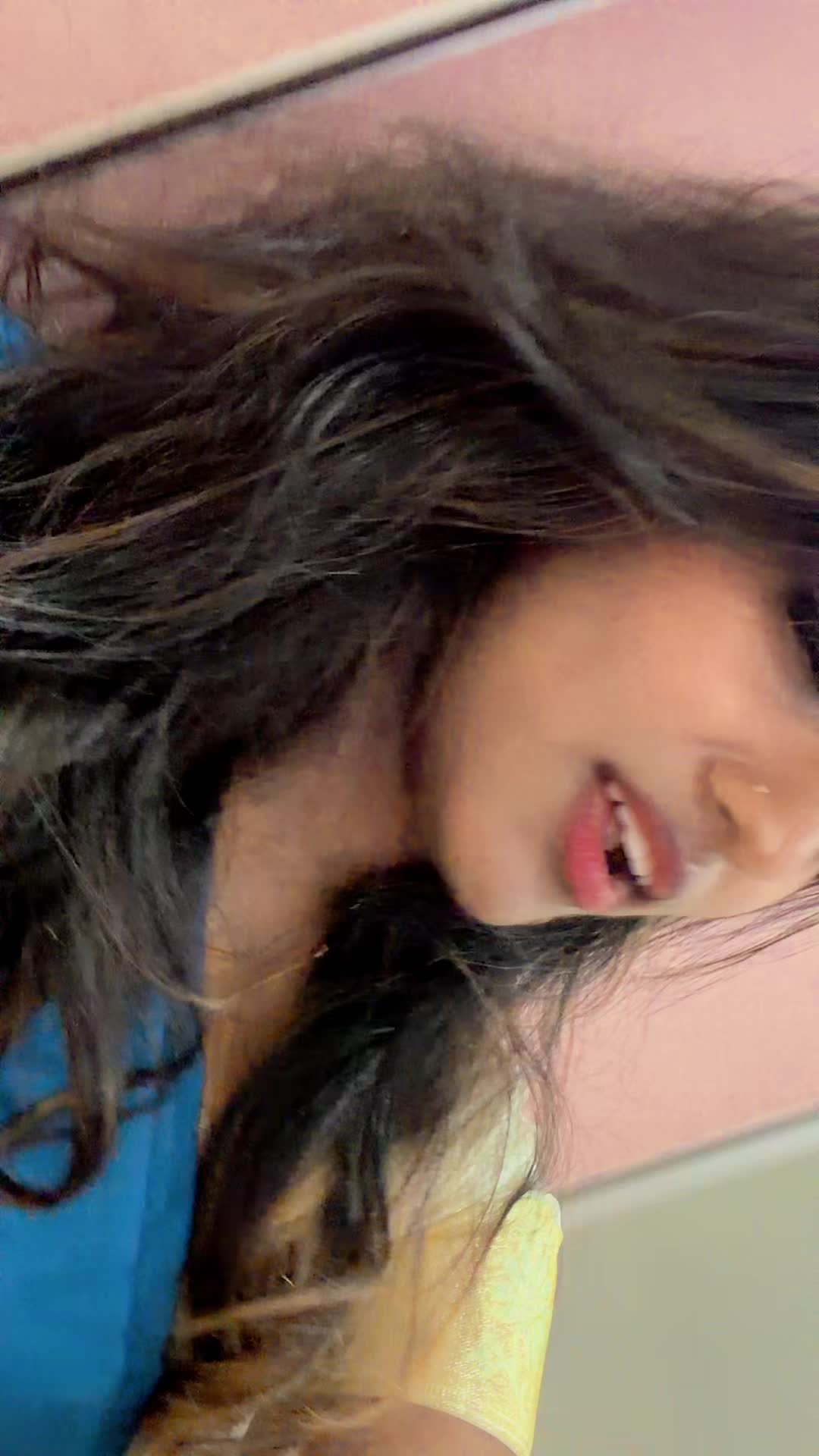 @Nisha_jeyen 💃🏻❤️