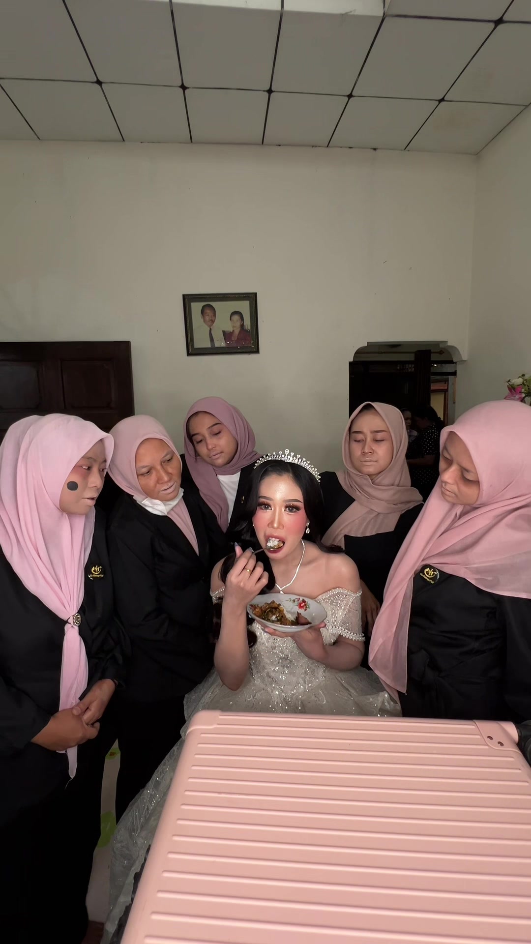@idamakeuppati