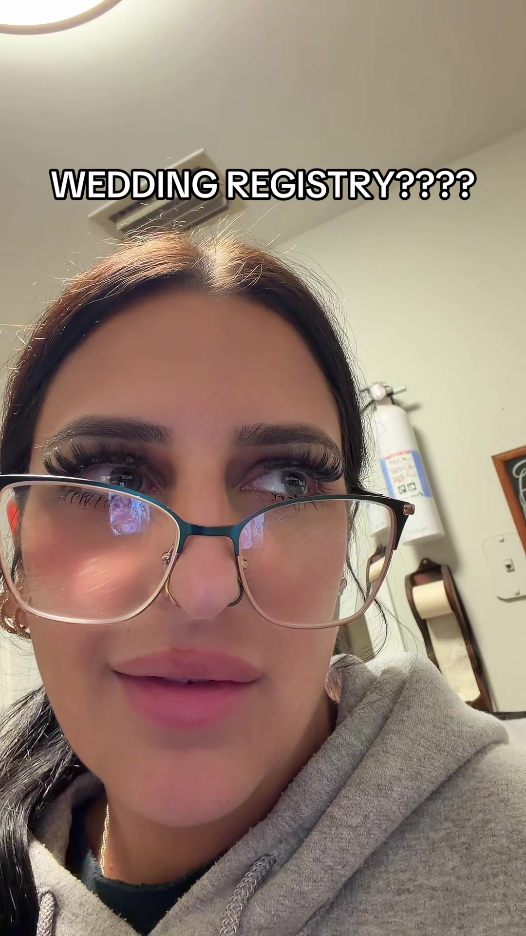 @hilariouslisa