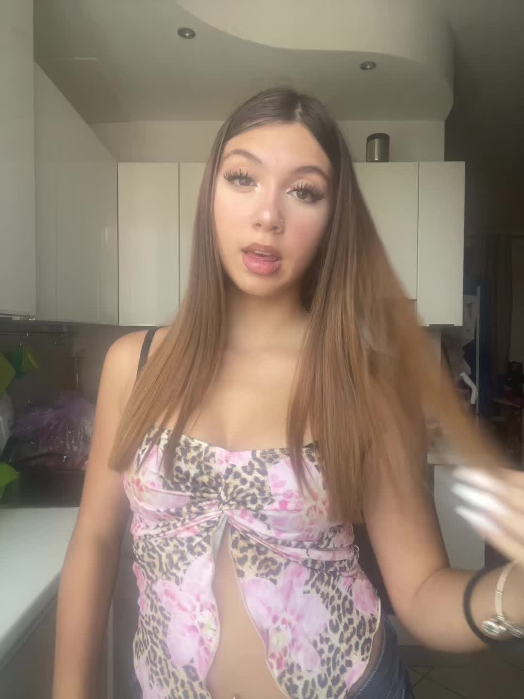@sofiuzzaaaspamm