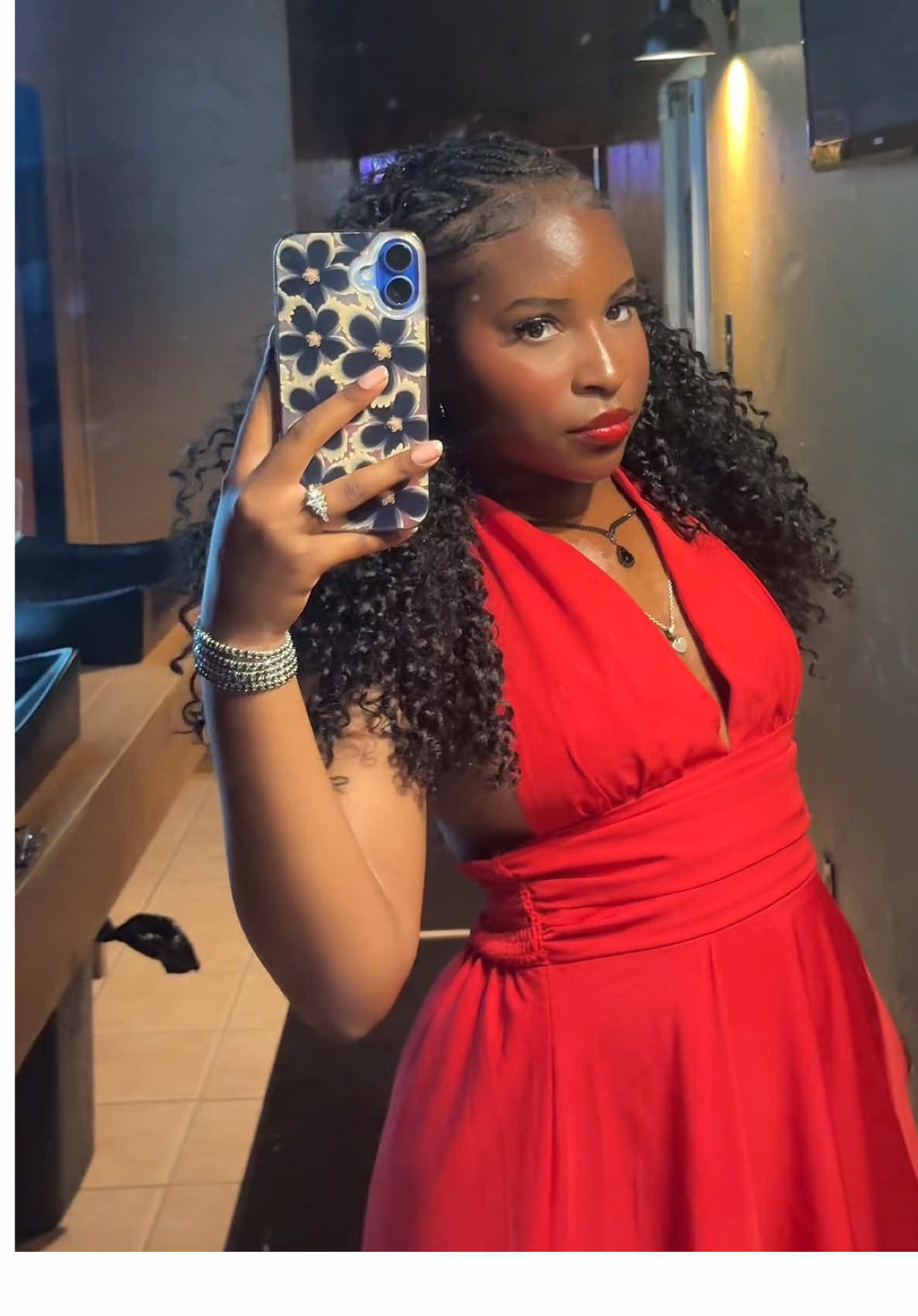 @itsqueenamaya