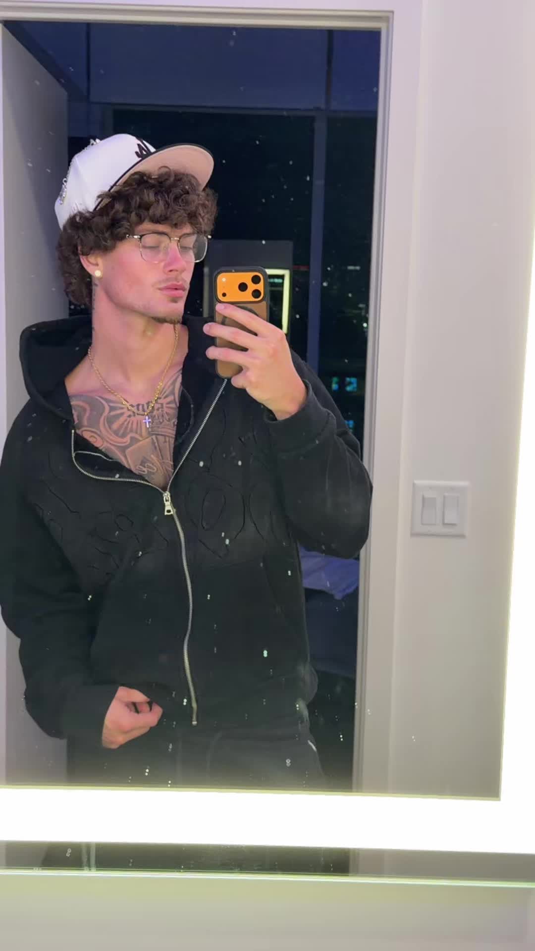@idkaceakers