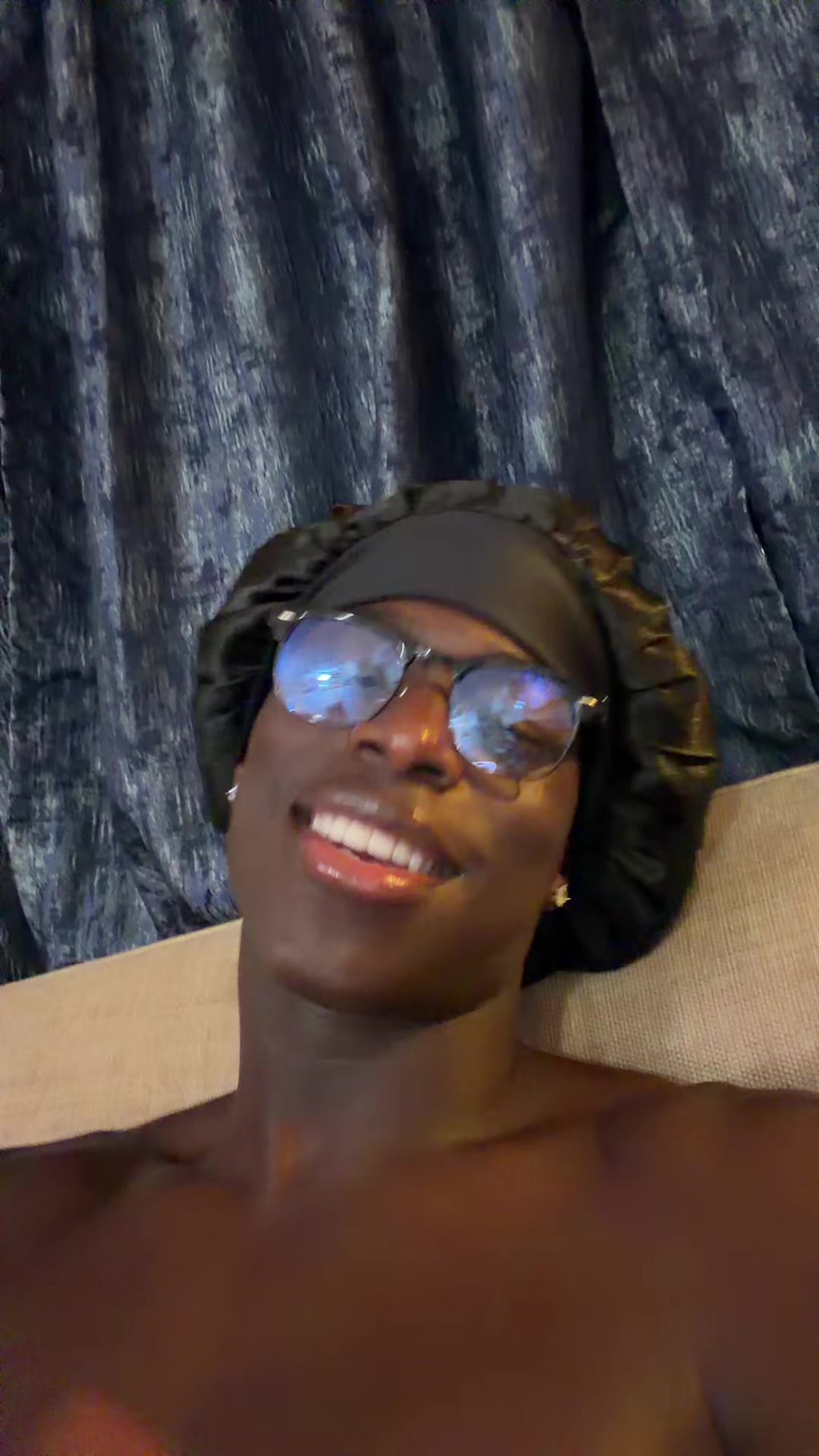 @Dee🌟