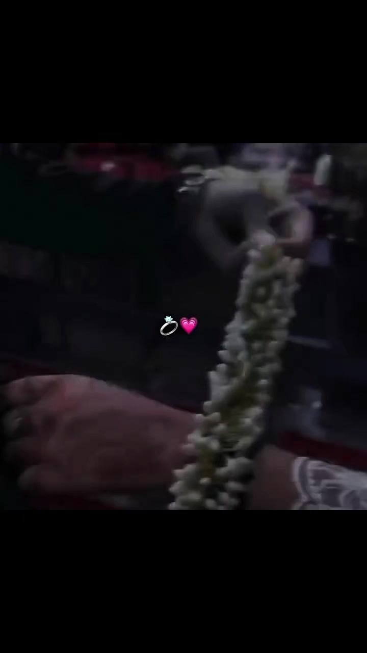 @anayavibes