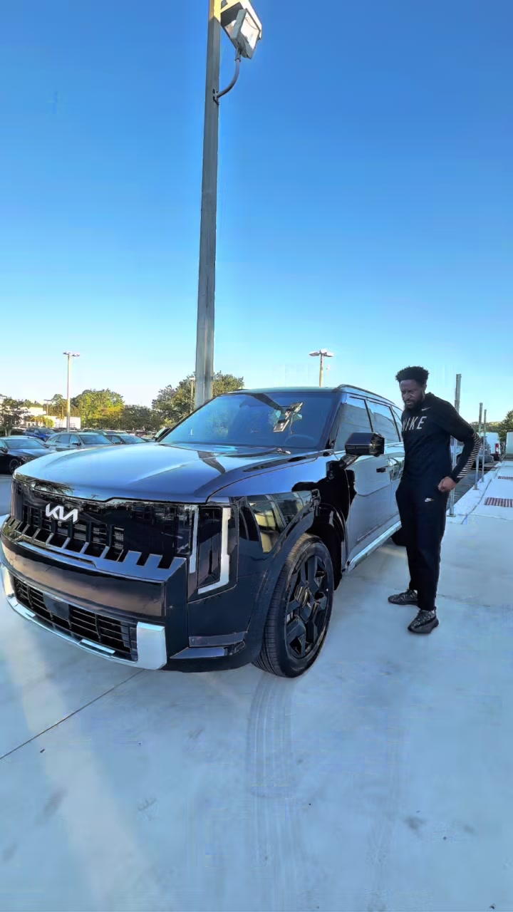@Kia Country of Savannah