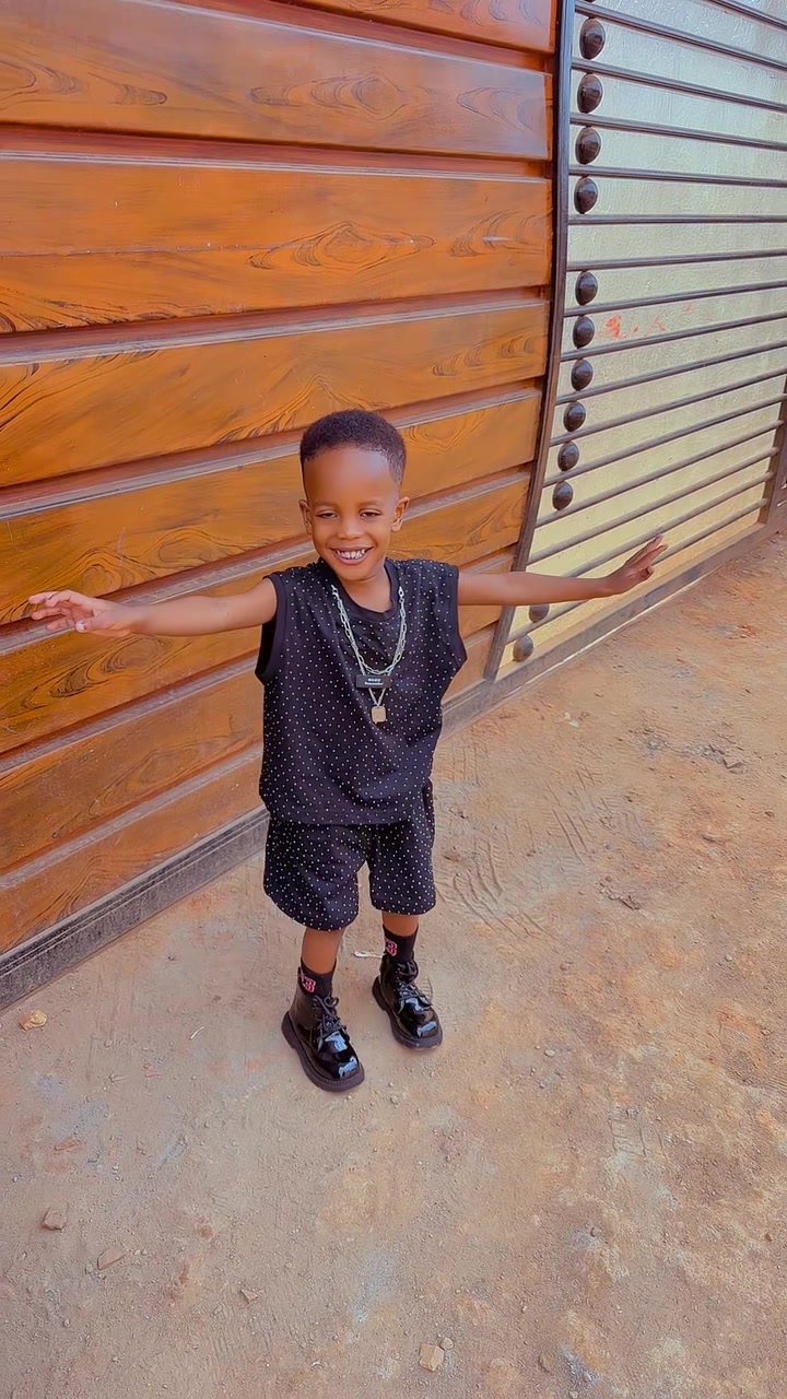 @Kian fashions👗👗👖👕