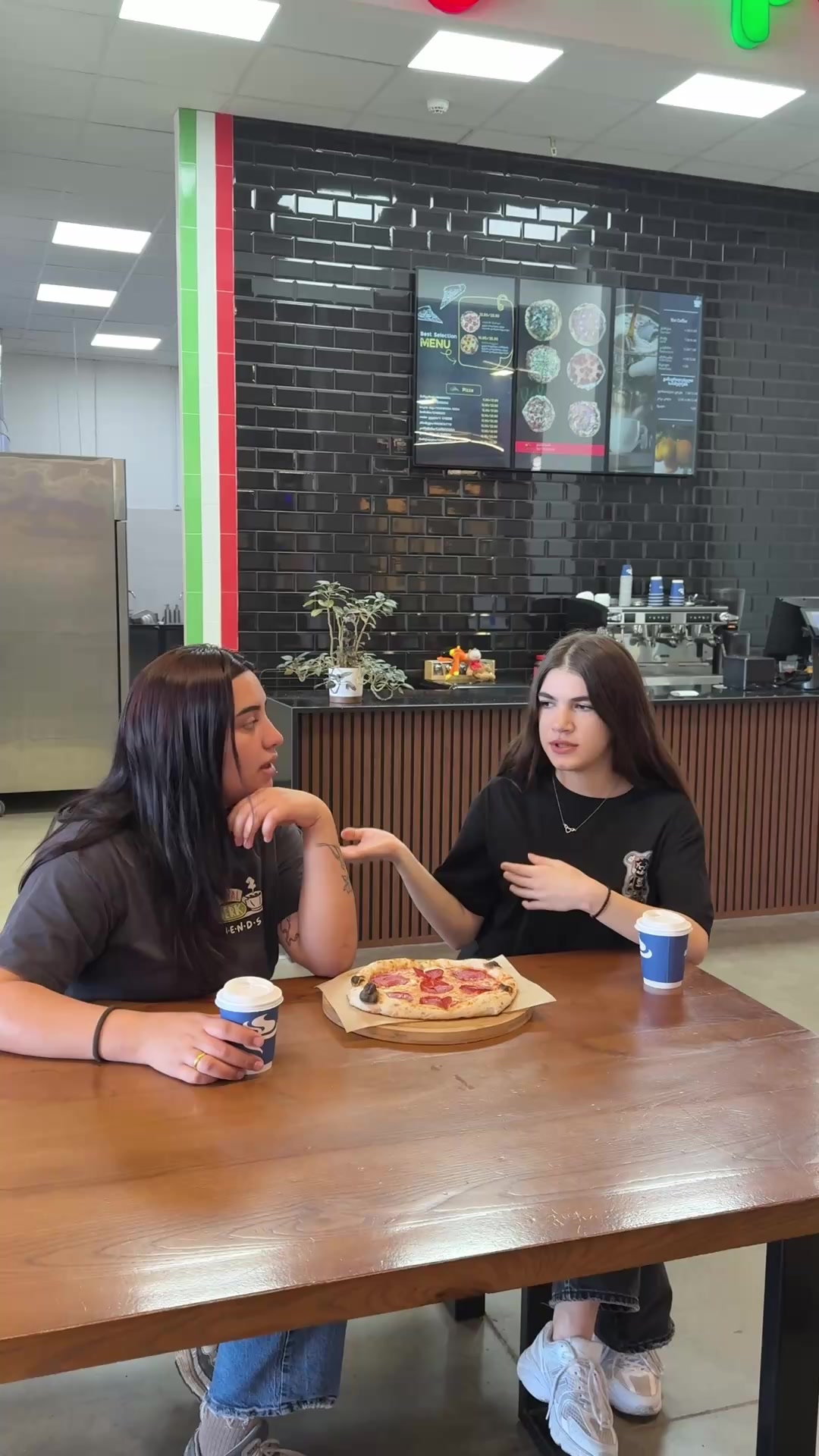 @Pupone • pizza