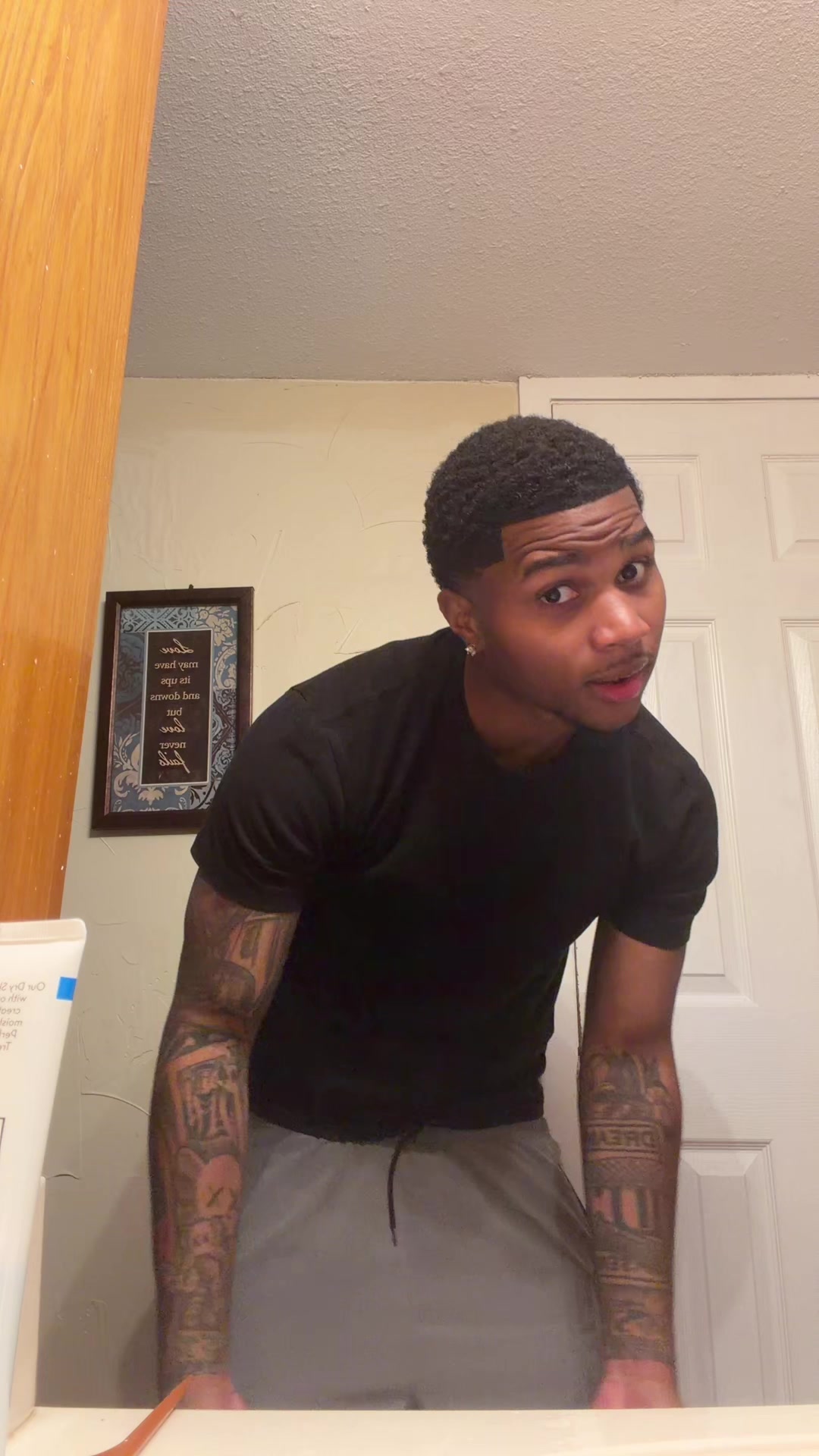 @_deewho