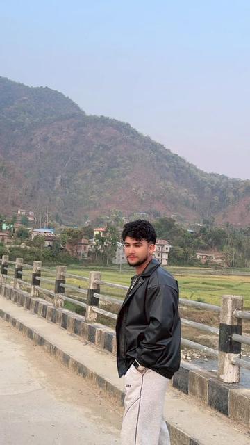 @BiraJ Oli🧿❤️