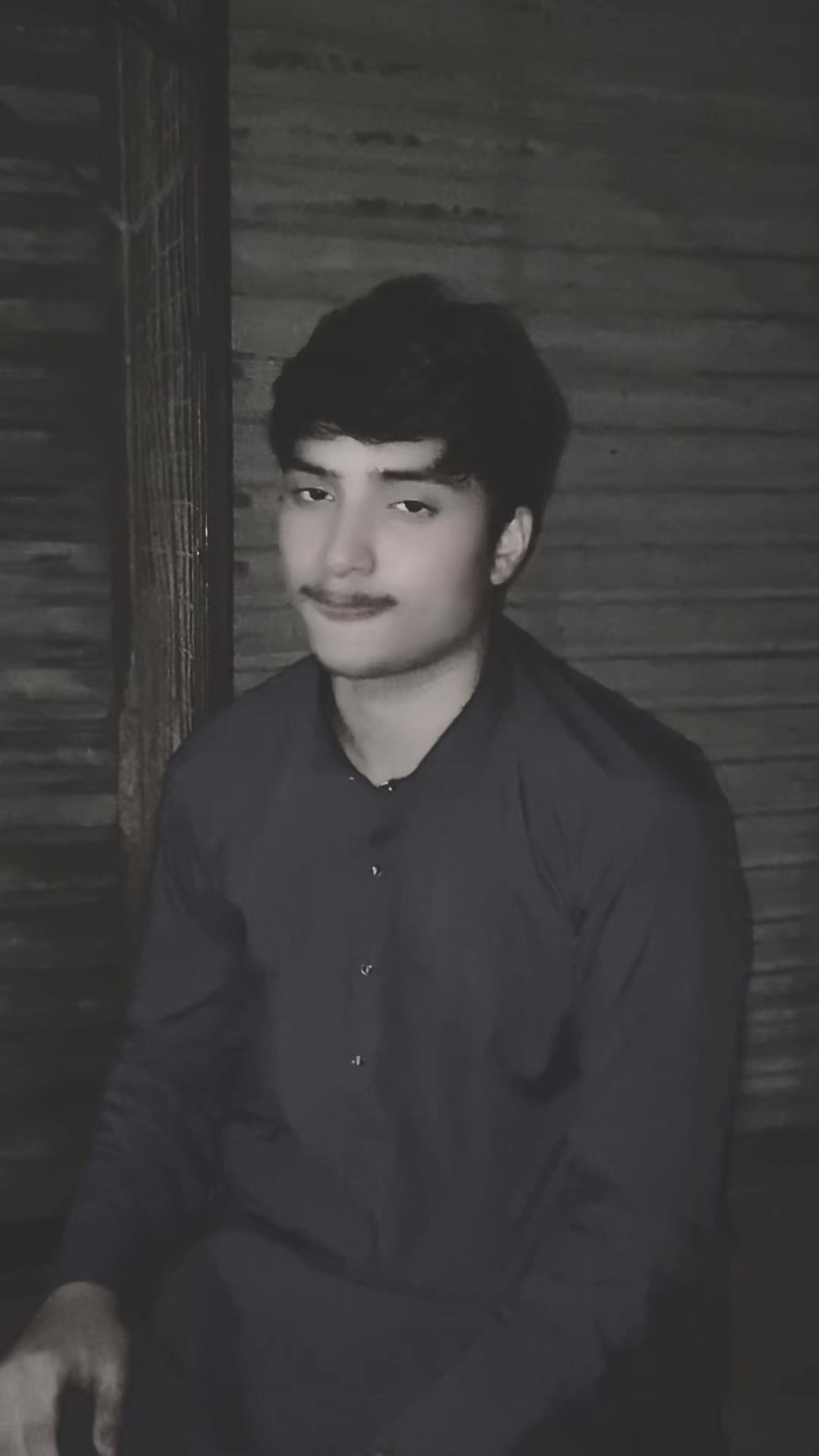 @/}