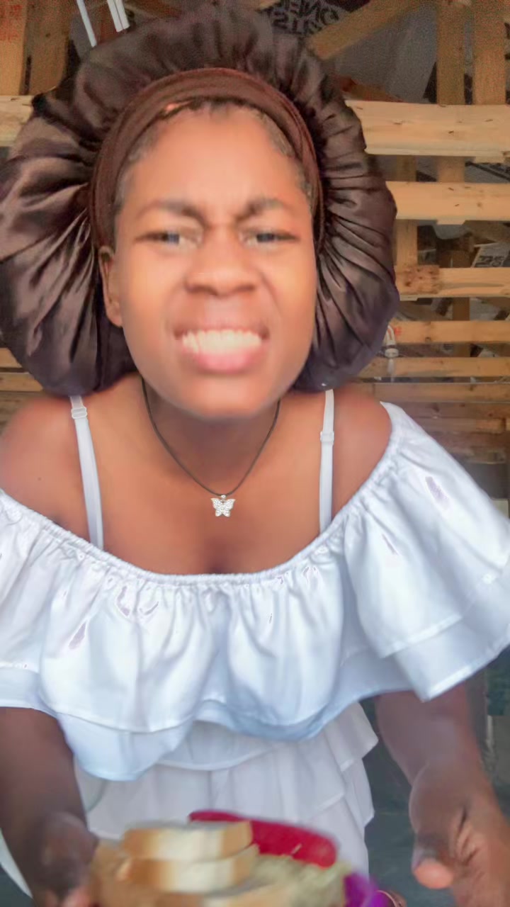 @MakaGuccikay1owes2akekho
