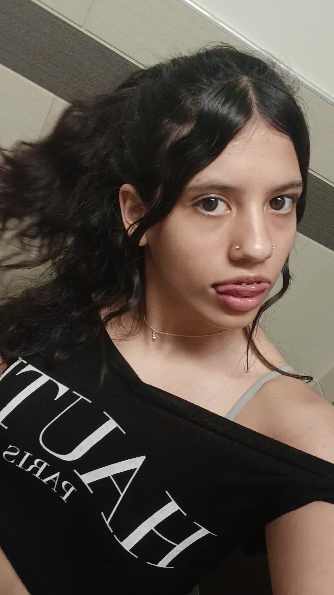 @🦄