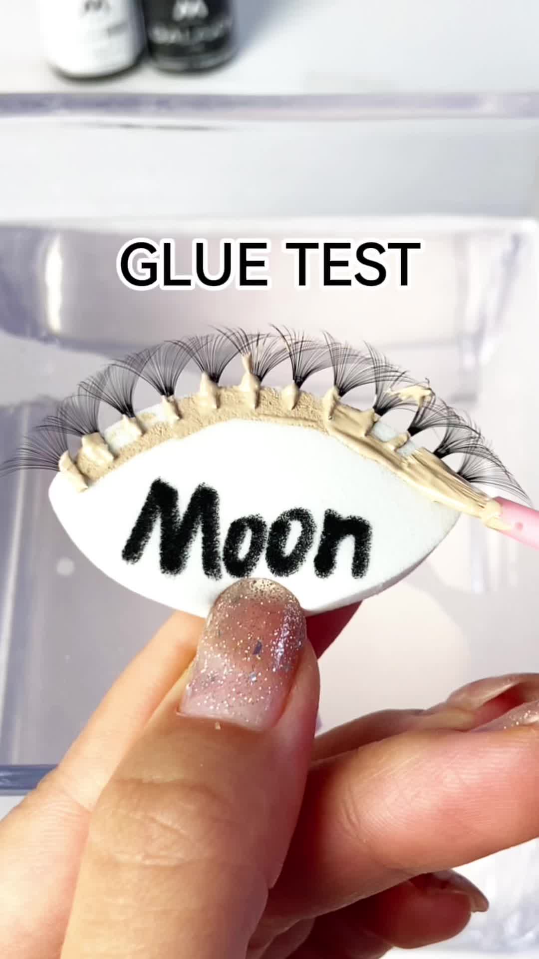 @moonlashbeauty