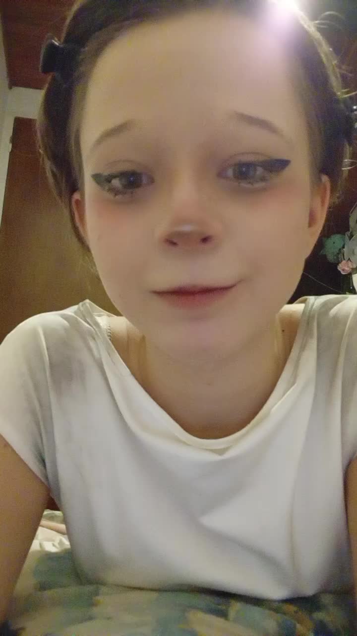 @Emiii