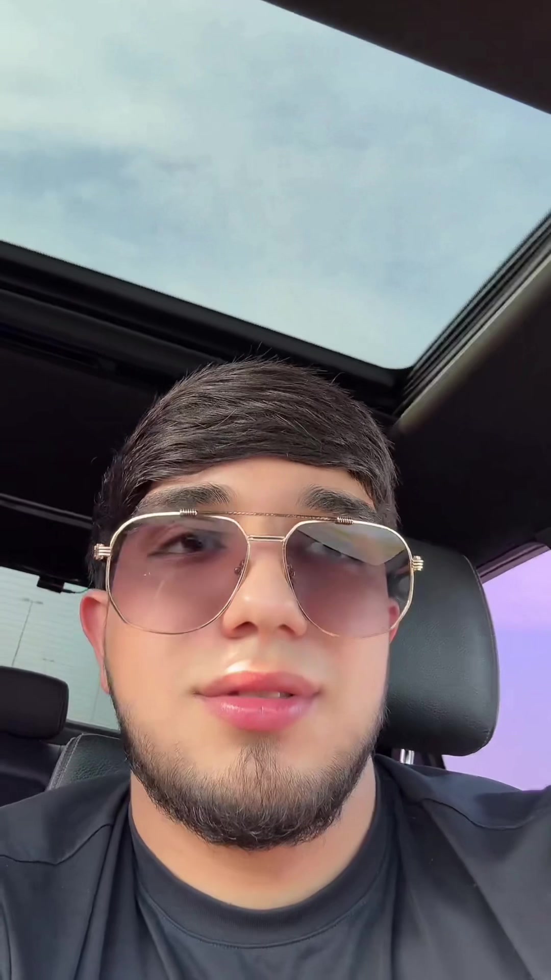 @𝟙𝟙𝟙
