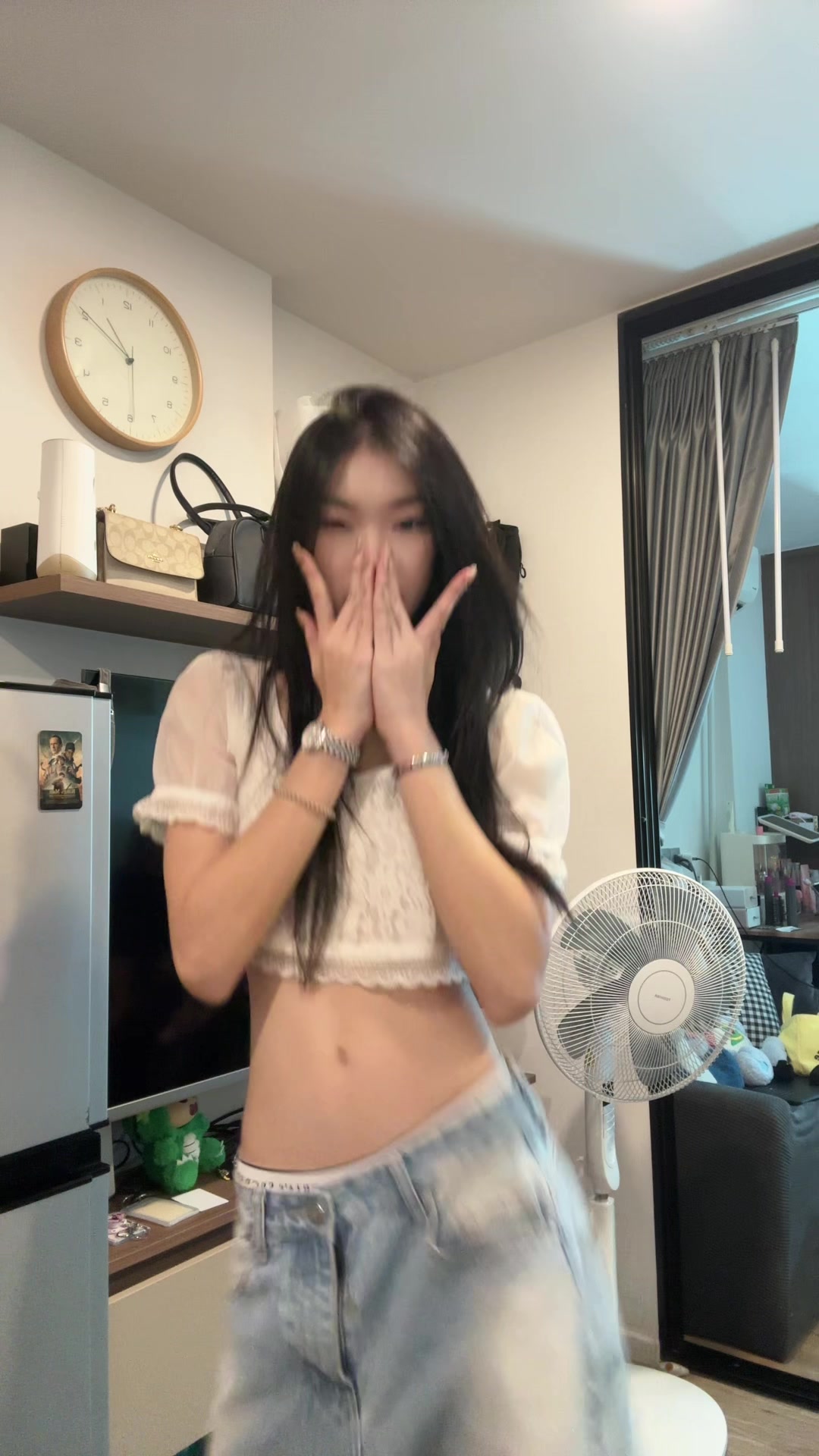 @ม ิ ว  🌸