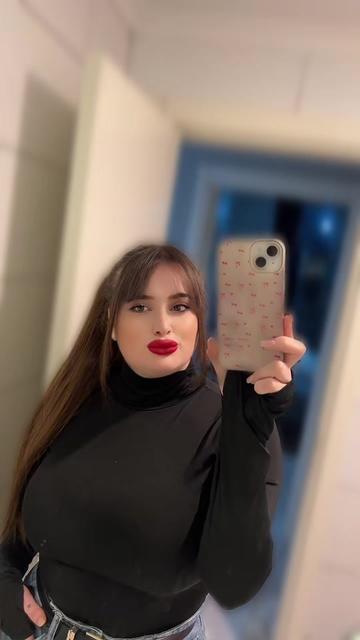 @Laramm