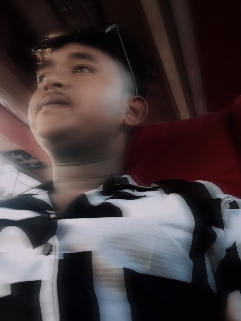 @𝐒Ĩyꫝɱ ╰‿╯