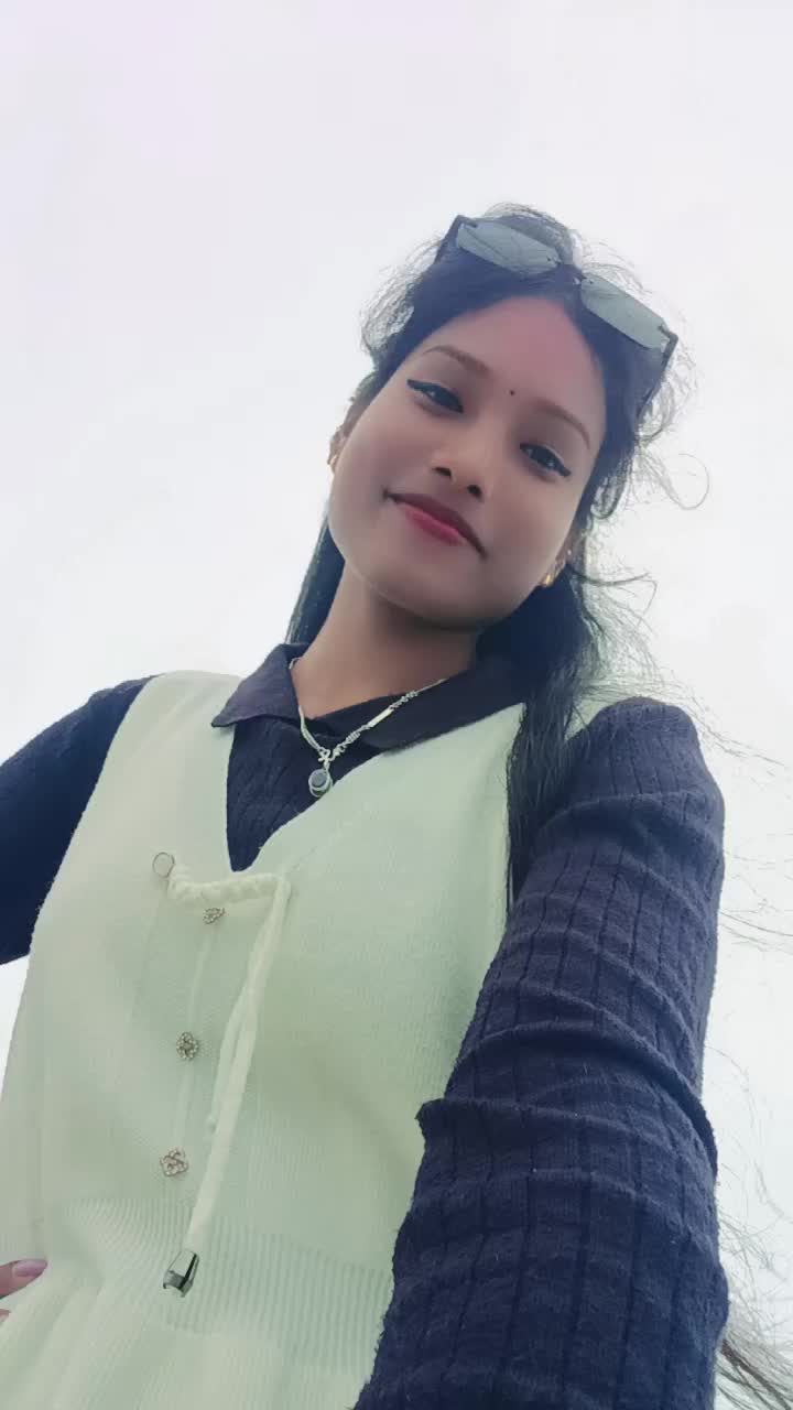 @Mrs. Rajbangshi 😎