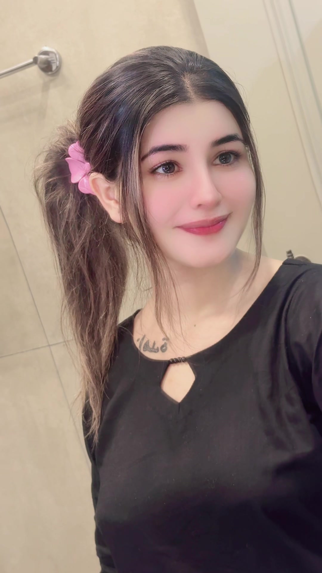 @Hayat Queen official 👑