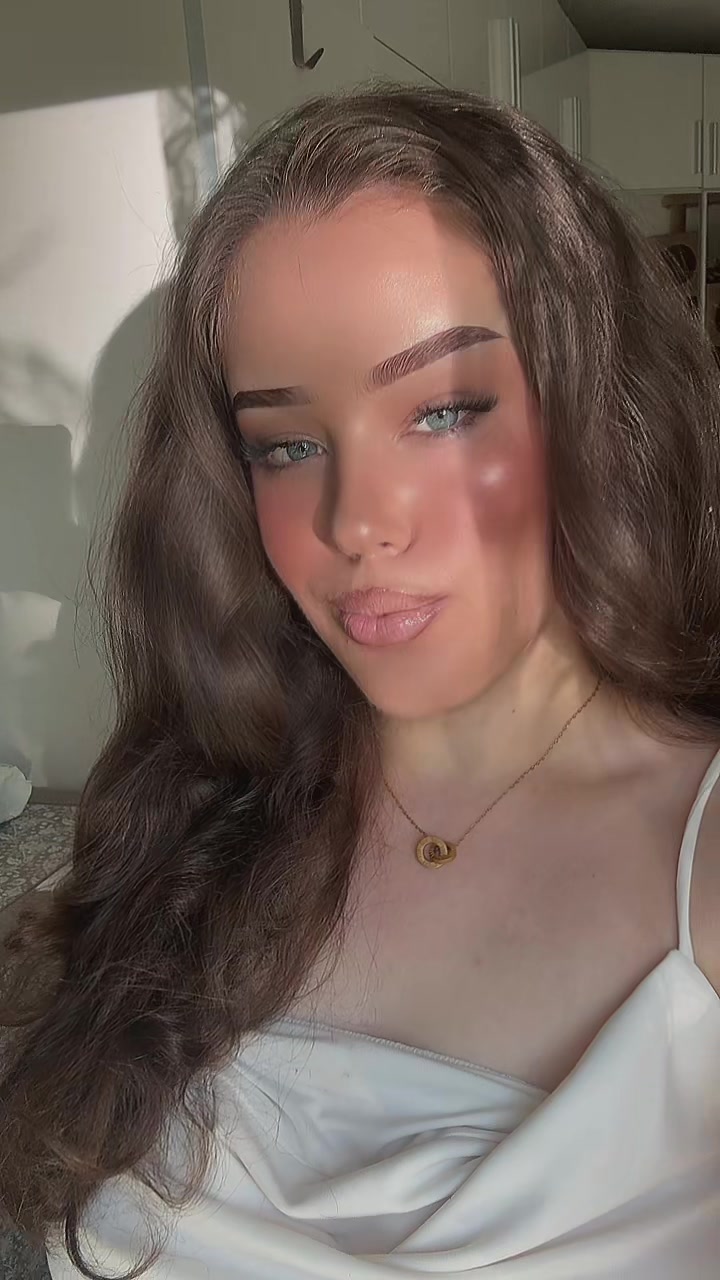 @⚜️