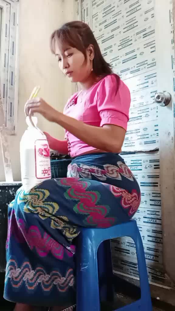 @Rose Angel(ဘုတလင် သူလေးပါ)