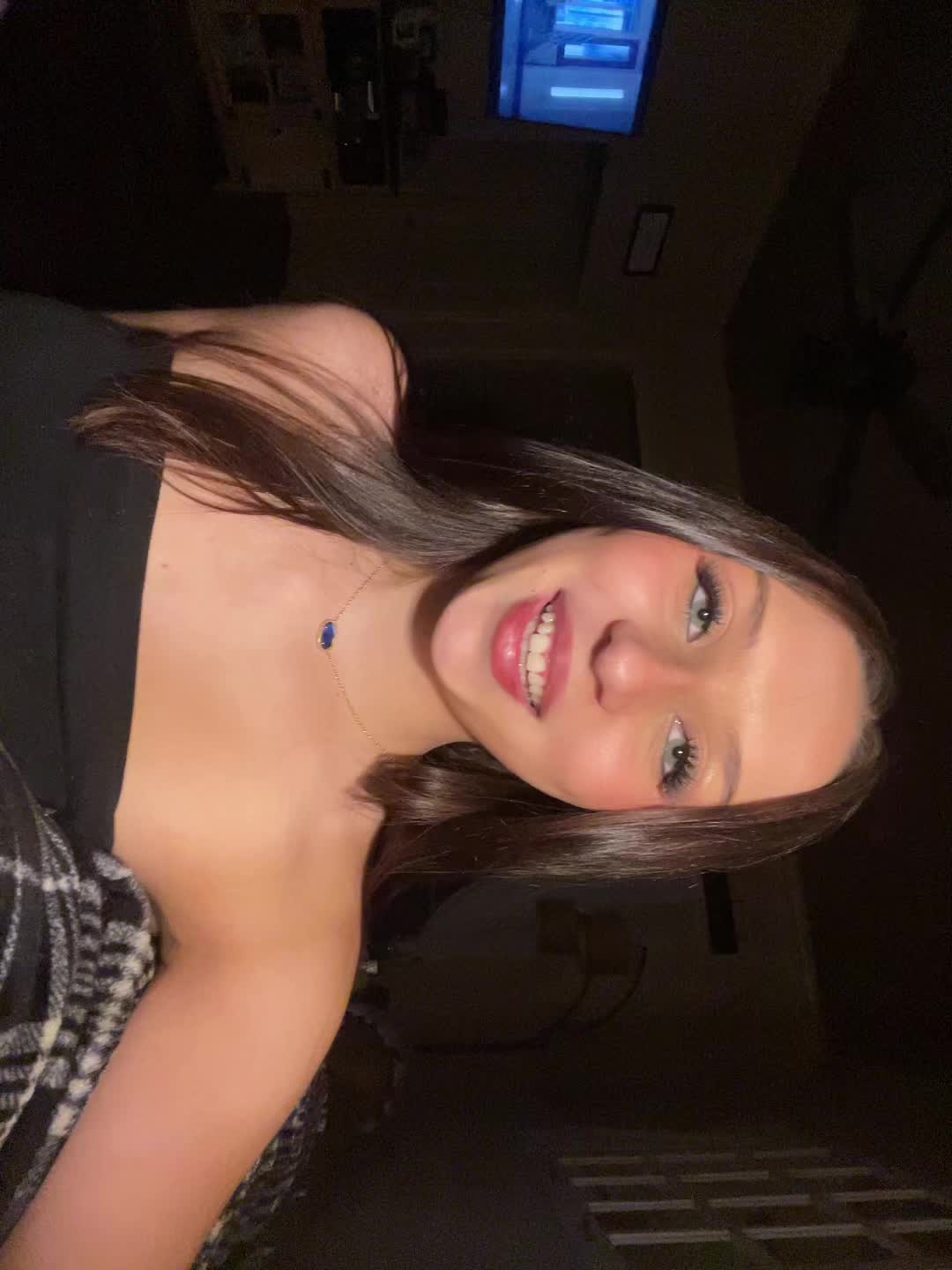 @Ｌ Ｙ Ｎ Ｎ😊🎀🍾🫧