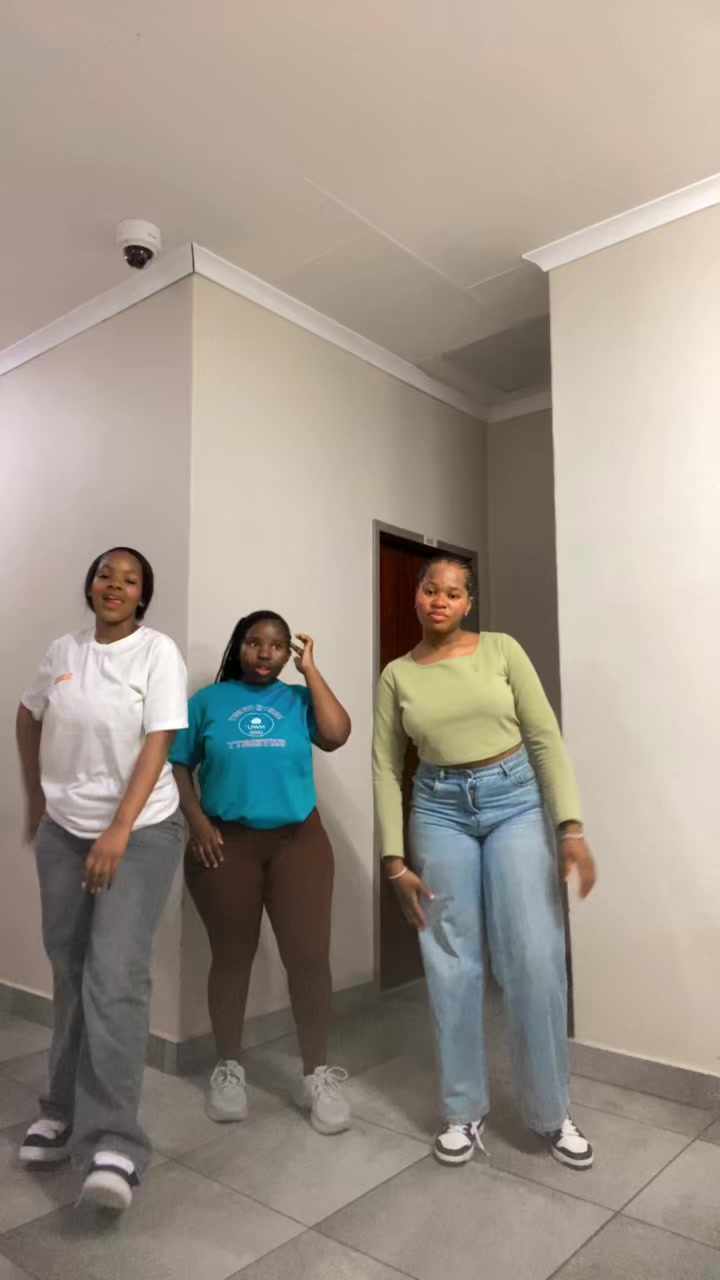 @Sphumelele. N