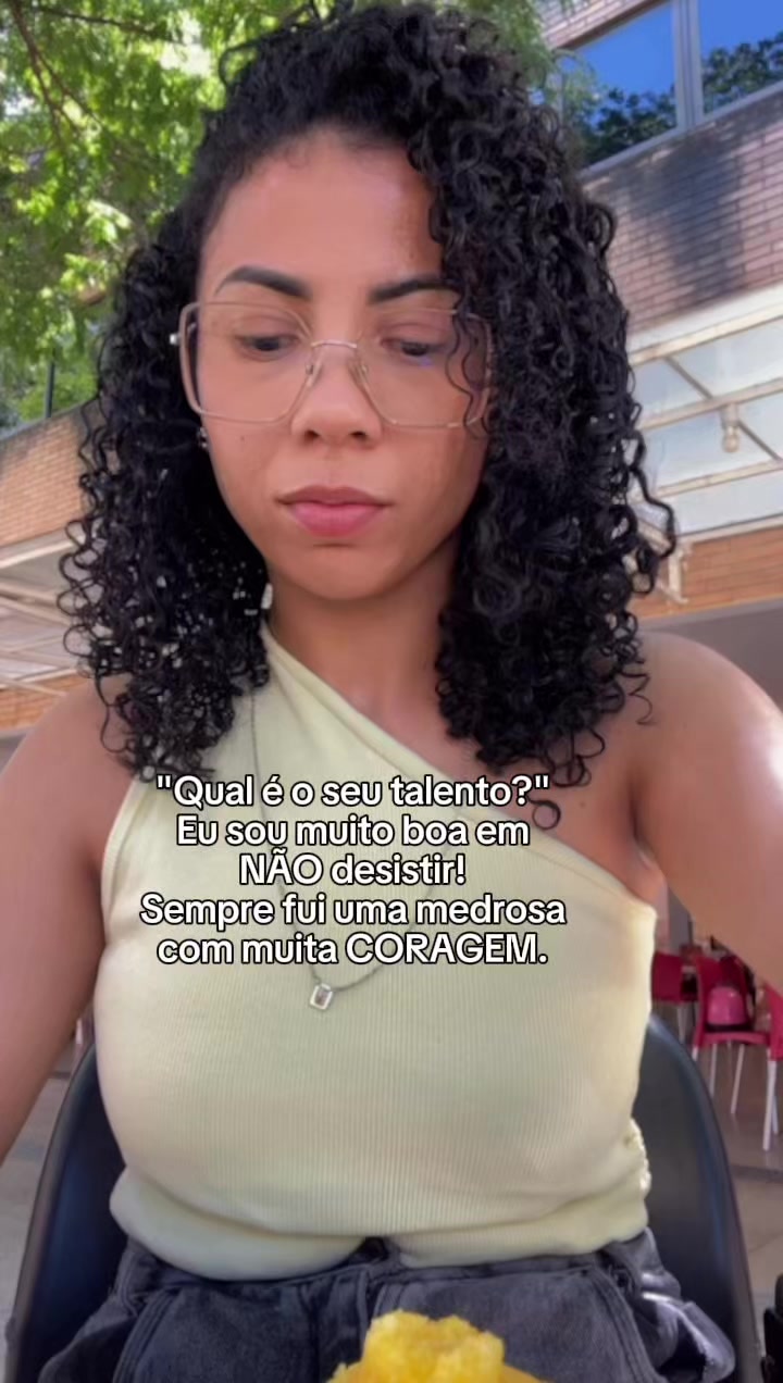 @helenaeataxia