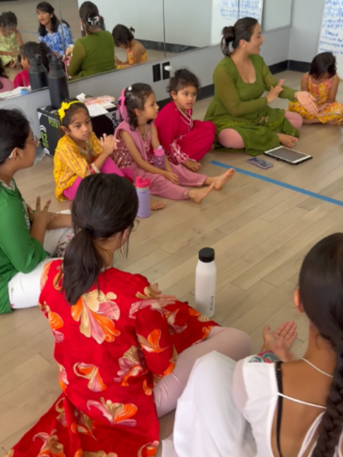 @shrutisdanceandyoga
