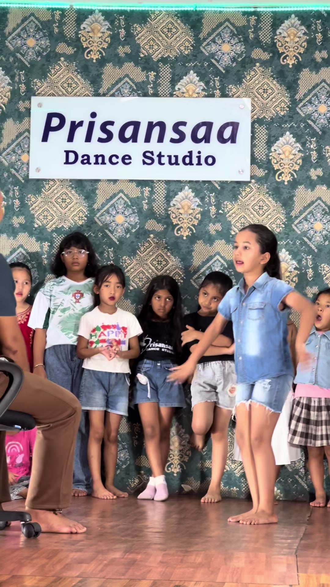 @prisansaa dance studio