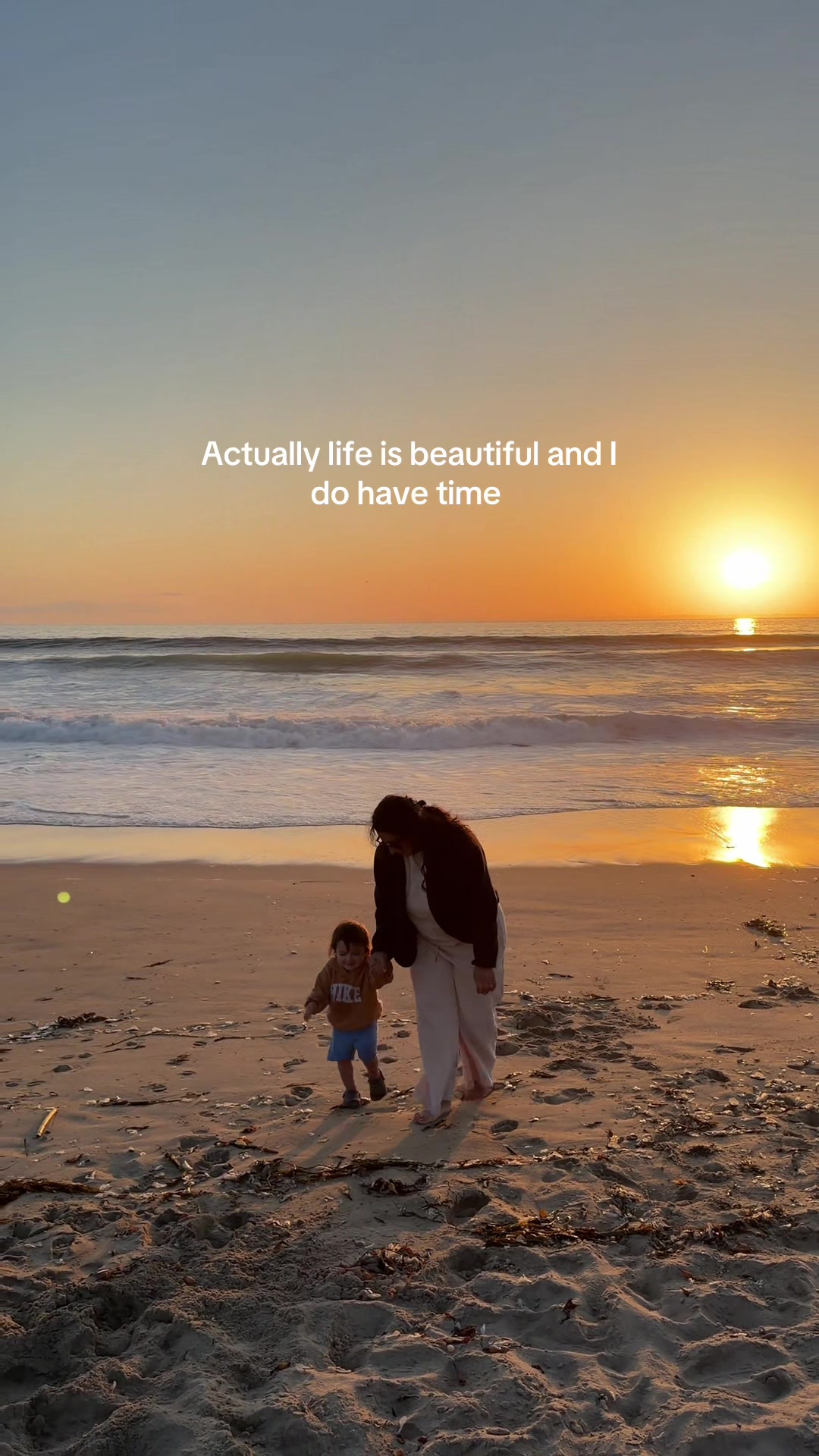 @Areli LIFESTYLE & MOTHERHOOD🌻
