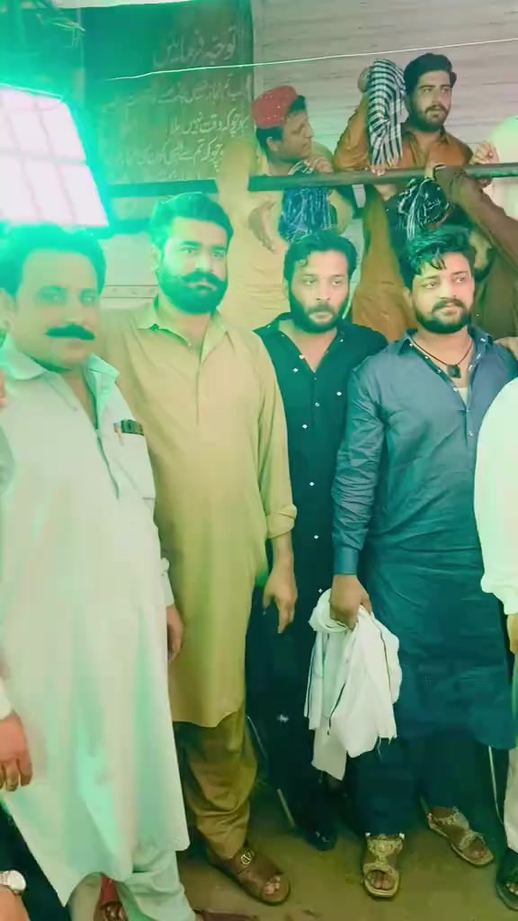 @khaber qureshi