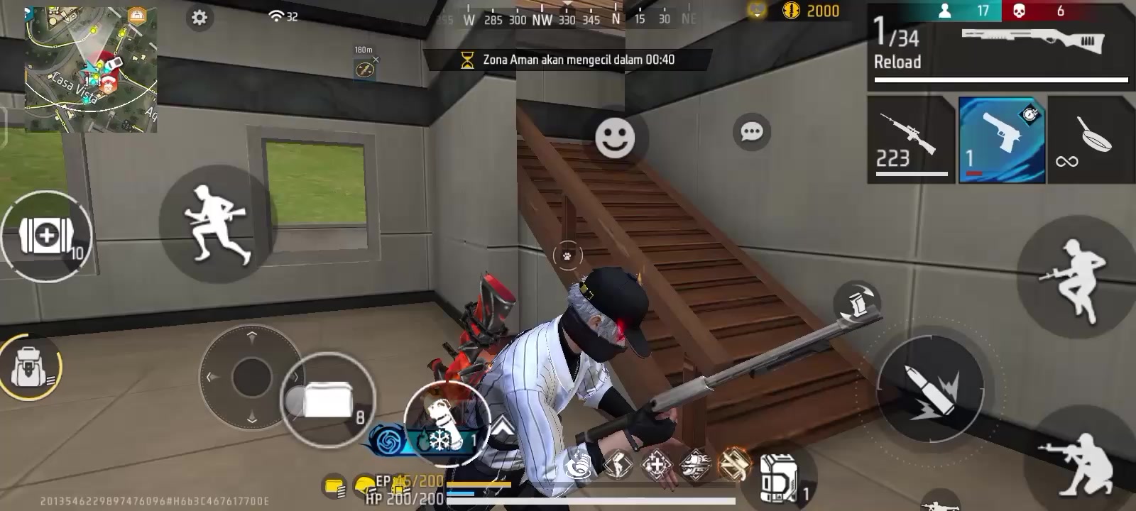 @Hes___/) (\