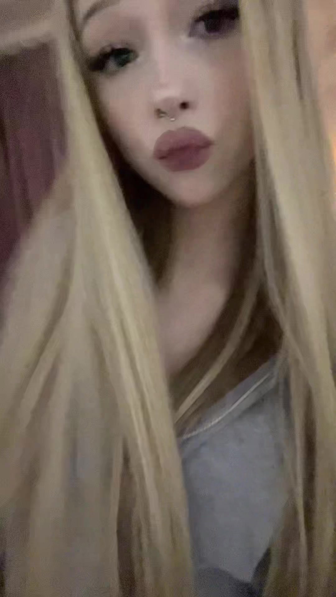 @77//