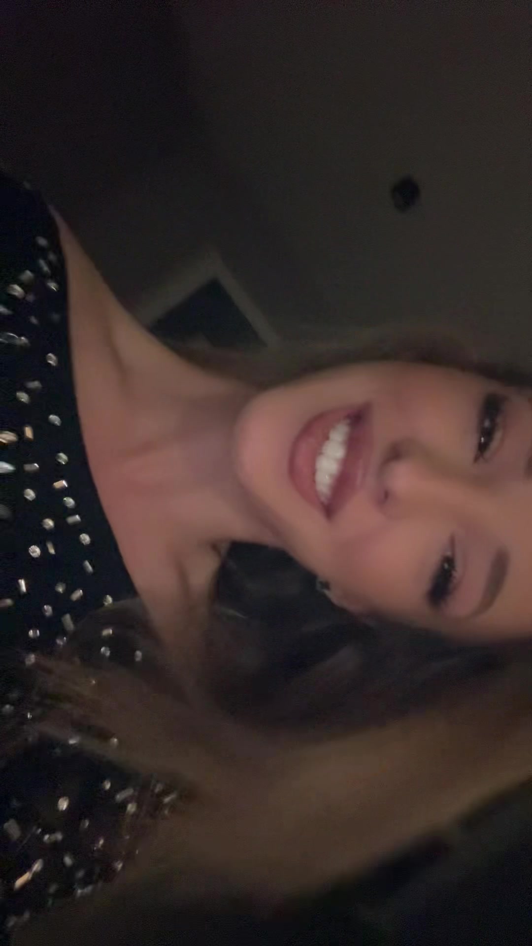 @KK